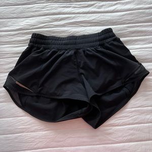Hotty Hot Low-Rise Lined Short 2.5". Size 6